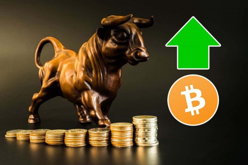 比特币9000-9300美元震荡,加密货币市场上行